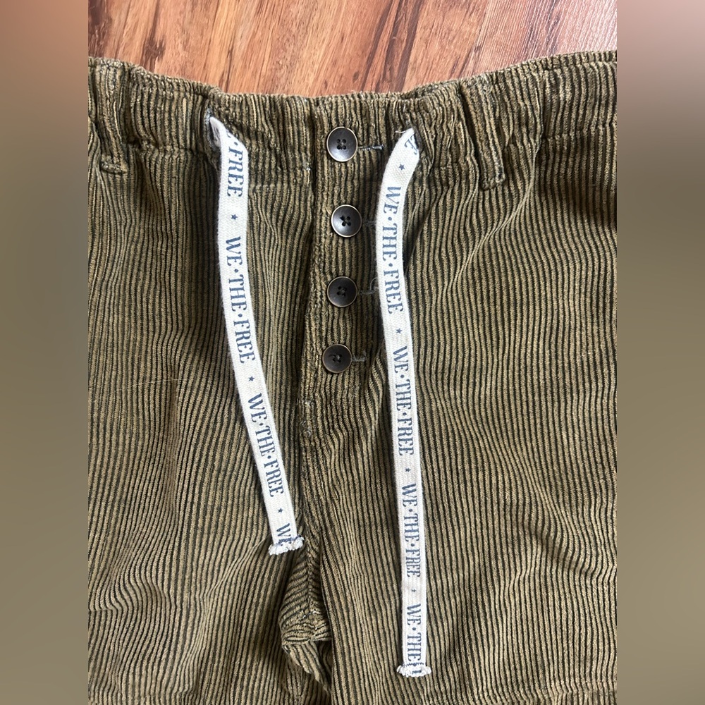Free People We The Free Roscoe Cord Pull On Pants Color Bermuda Size XS - Picture 7 of 13
